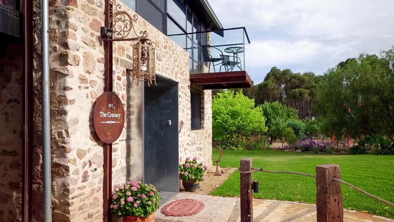 The Old Chaff Mill Organic Vineyard Retreat Bed and Breakfast Sellicks Hill Eksteriør billede